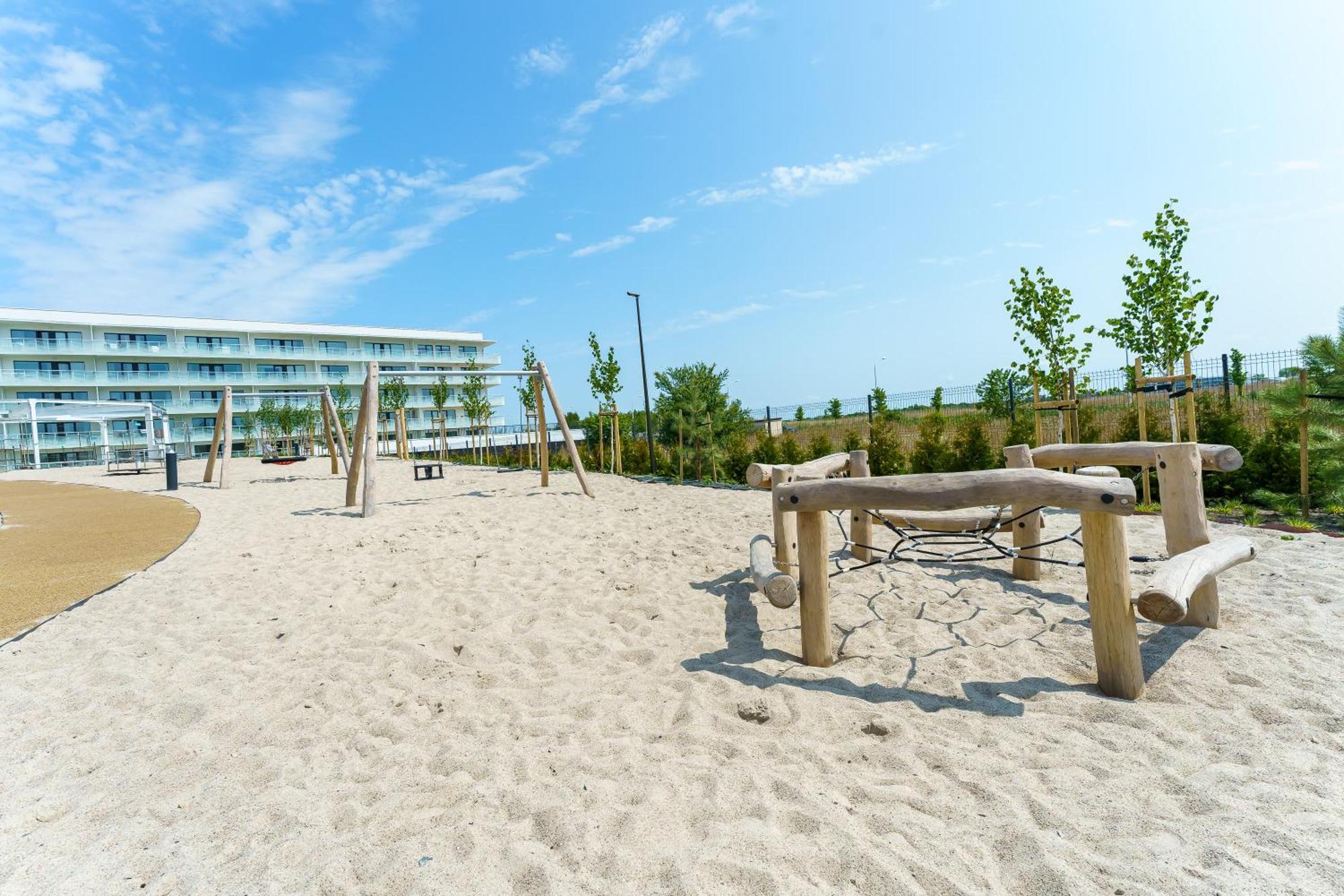 Polanki Aqua Apartamenty Nielimitowany Dostep Do Basenow Parking Free Колобжег Екстер'єр фото